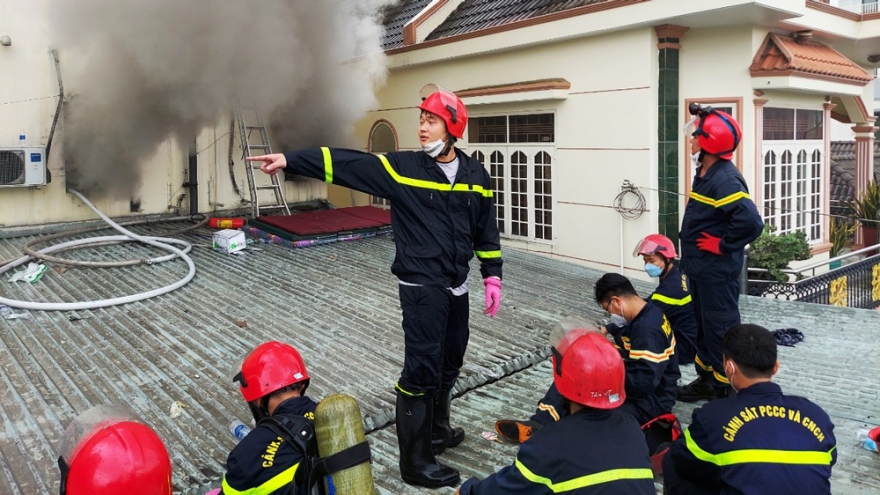 Chủ tịch Bình Dương đề nghị rà soát quy định phòng cháy sau vụ cháy quán karaoke