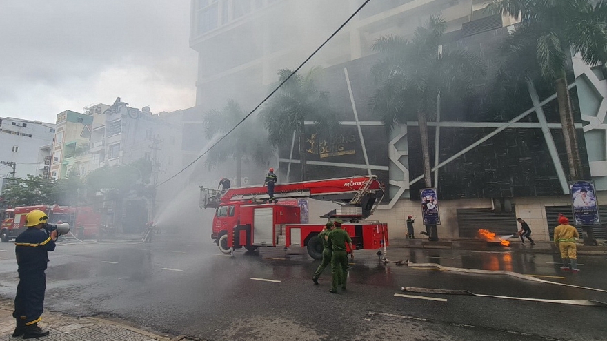 Đà Nẵng diễn tập chữa cháy quy mô tại tổ hợp khách sạn, karaoke và vũ trường lớn