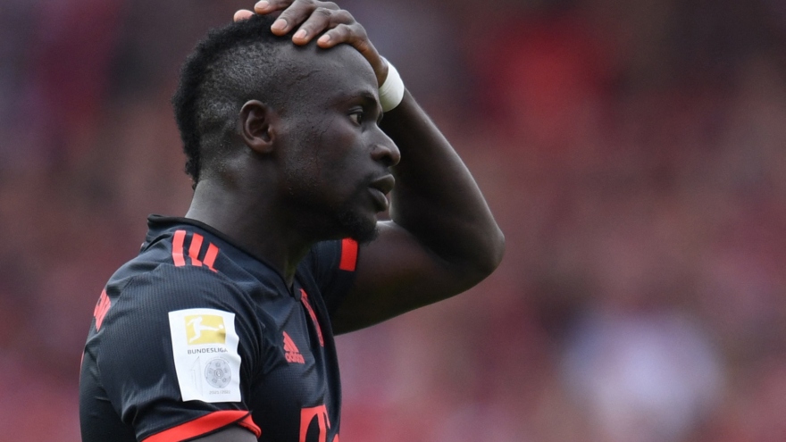 Bayern Munich bị đội bóng yếu cầm hòa, mất ngôi đầu bảng Bundesliga