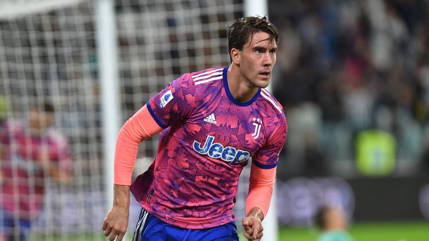 Dusan Vlahovic tỏa sáng, Juventus thắng dễ dàng Bologna