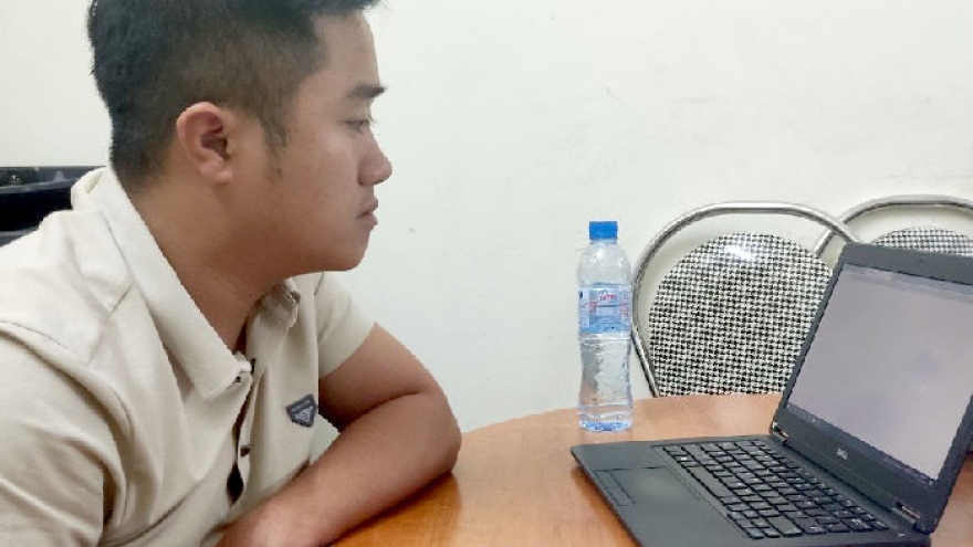 Chủ quán cầm đồ, cho vay nặng lãi bắt con nợ quay video để khống chế 