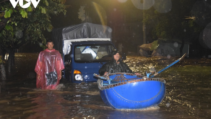 Thời tiết ngày 12/10: Hà Nội nắng ấm, Đà Nẵng đến Bình Thuận tiếp tục có mưa