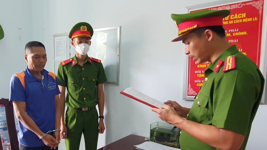 Con trai nhậu say, đâm bố đẻ tử vong