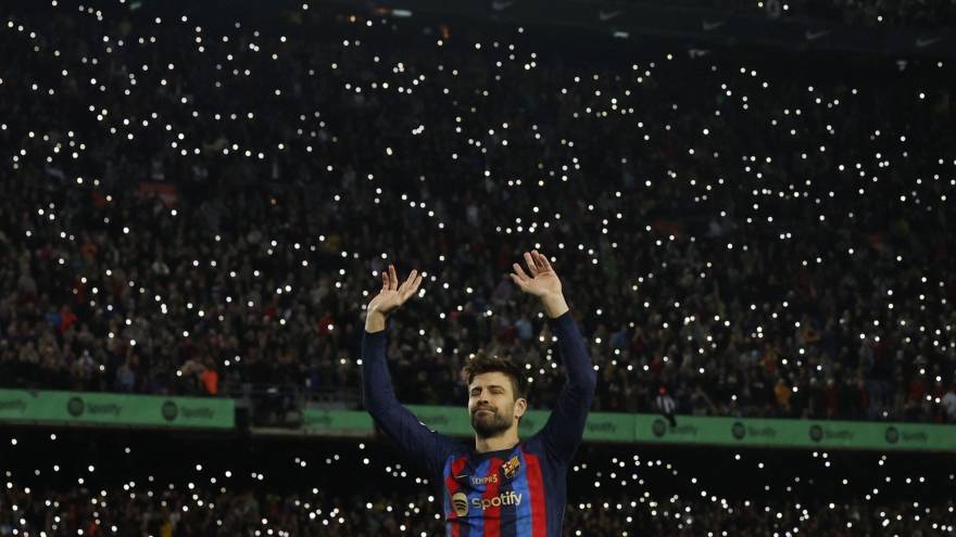 Barca thắng dễ Almeria ngày Pique giải nghệ