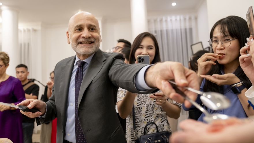 Đại sứ Italy: “Tôi rất thích các món ăn Việt Nam”