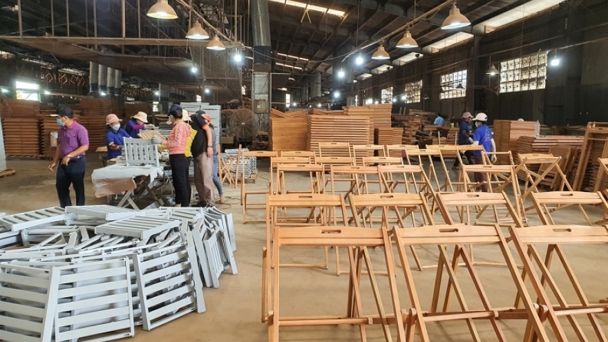 Ngành gỗ bộn bề khó khăn, dự báo sức mua giảm 50%