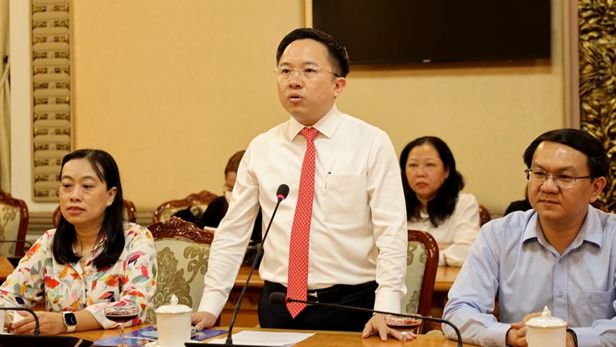 Phó Giám đốc Sở Thông tin- Truyền thông TP.HCM đến nhận công tác tại VTV