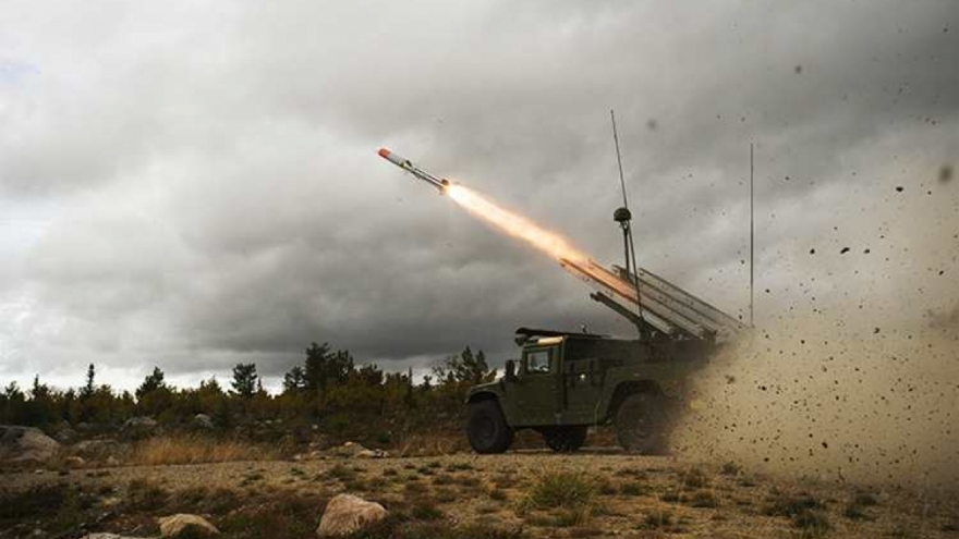 Mỹ tiếp tục viện trợ quân sự 400 triệu USD cho Ukraine