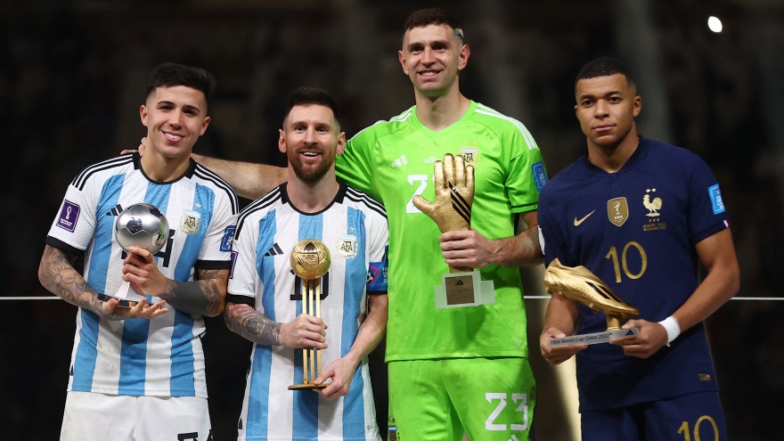 “Vua bóng đá” Pele chúc mừng Messi, bất nhờ nhắc đến Maradona