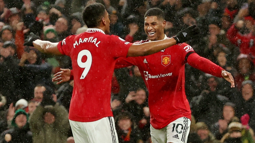 Song sát Rashford - Martial toả sáng, MU thắng thuyết phục Nottingham Forest