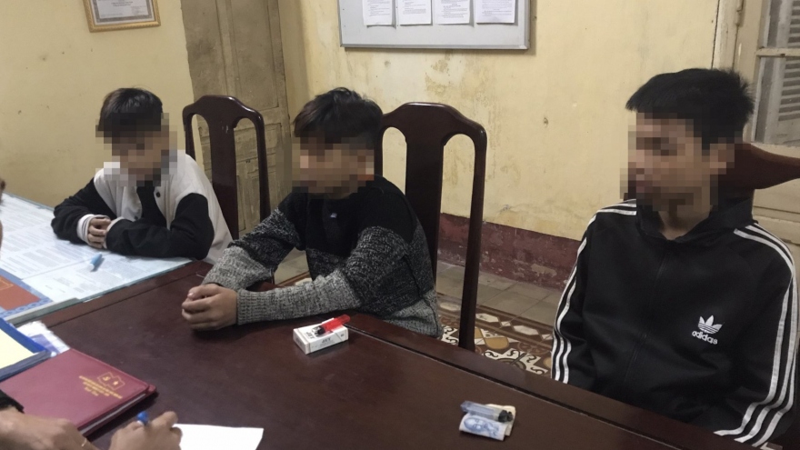 Bắt 3 thiếu niên trộm cắp xe máy ở Huế