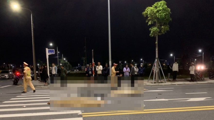 Va chạm giữa xe ô tô bán tải và xe máy, 3 người tử vong tại chỗ