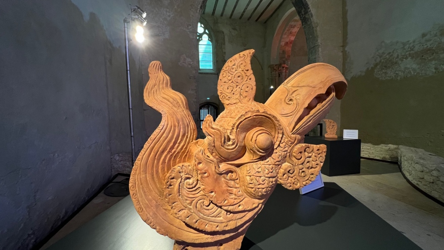 Ấn tượng Hoàng thành Thăng Long tại di sản thành cổ Pháp