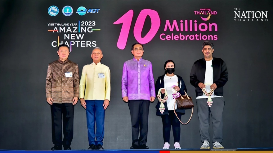 Thái Lan chào đón du khách quốc tế thứ 10 triệu trong năm 2022