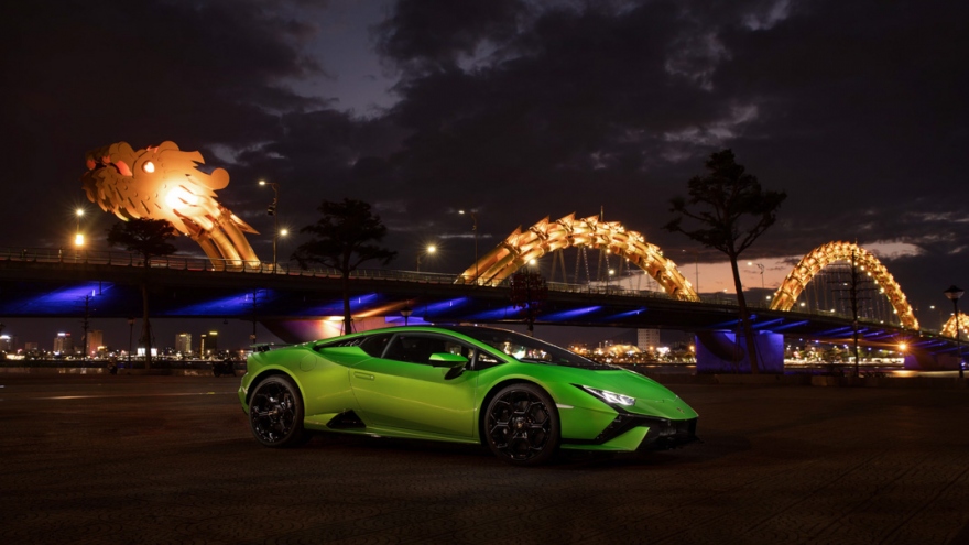Ngắm Lamborghini Huracan Tecnica "thả dáng" tại Đà Nẵng