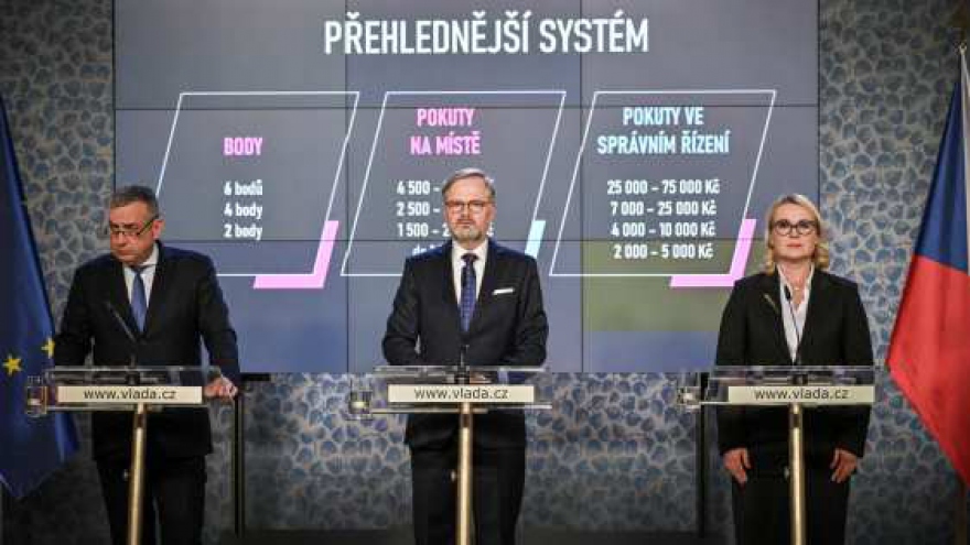 Chính phủ Séc cam kết chi tiêu nhiều hơn cho quốc phòng