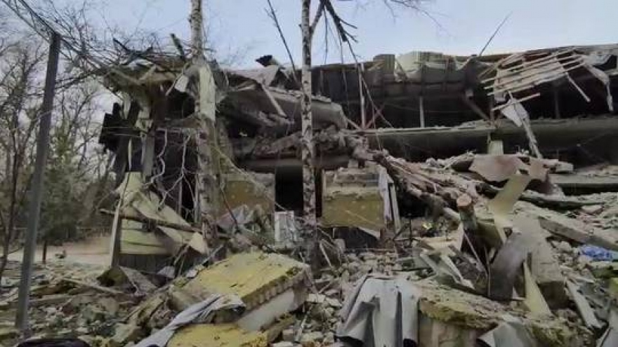 Nga tố Ukraine tấn công vào bệnh viện dân sự ở Lugansk khiến 14 người thiệt mạng