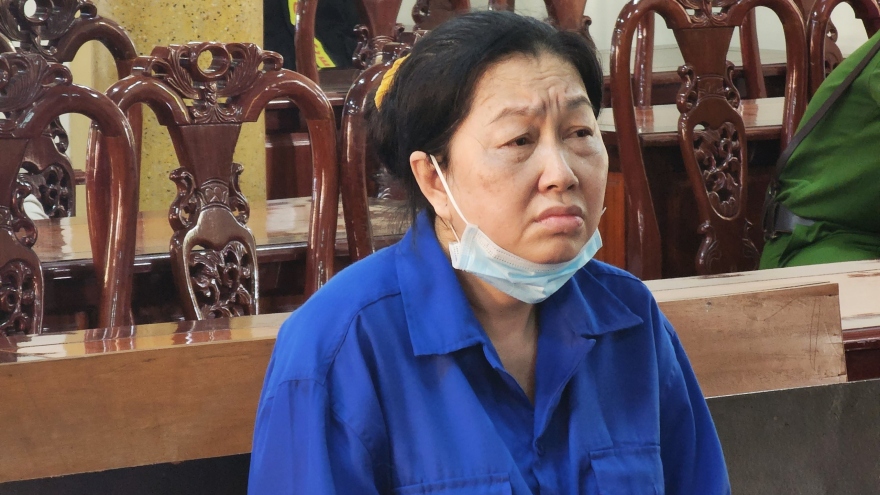 Vụ buôn lậu gần 51kg vàng liên quan "bà trùm" Mười Tường: Toà bất ngờ trả hồ sơ