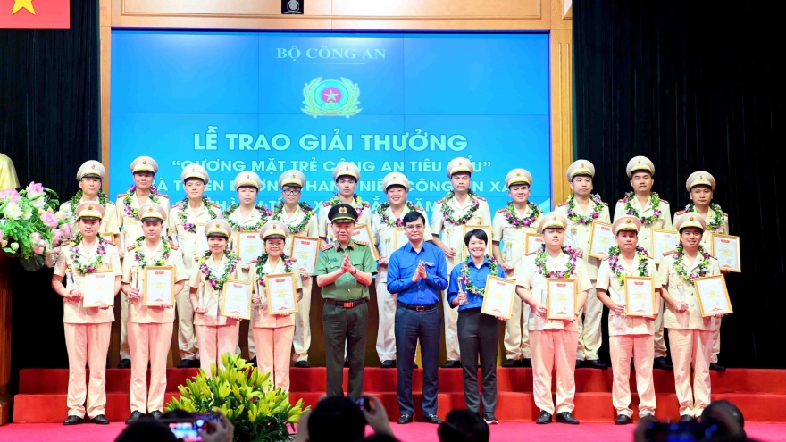 Gặp mặt, đối thoại giữa Bộ trưởng Bộ Công an với đoàn viên thanh niên CAND