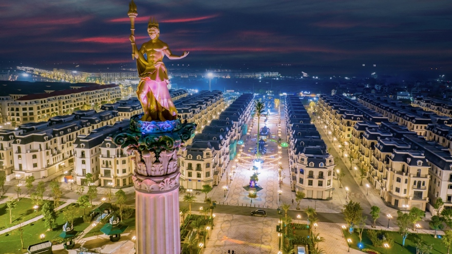 Xuất hiện quảng trường phố đi bộ “đẹp từng centimet” chuẩn trời Âu ở phía Đông Thủ đô