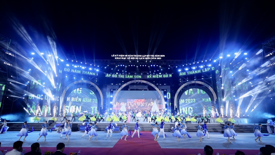 Tưng bừng khai mạc lễ hội du lịch biển Sầm Sơn năm 2023