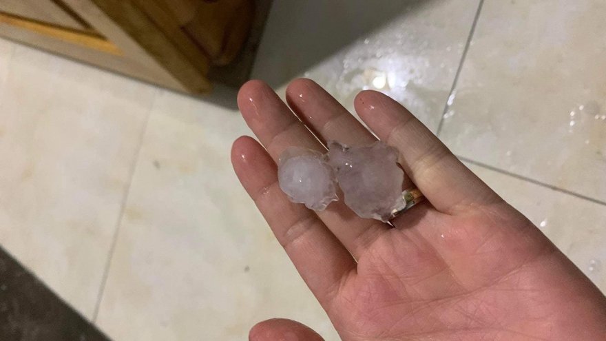 Mưa đá làm hư hỏng 105 nhà dân ở Lào Cai