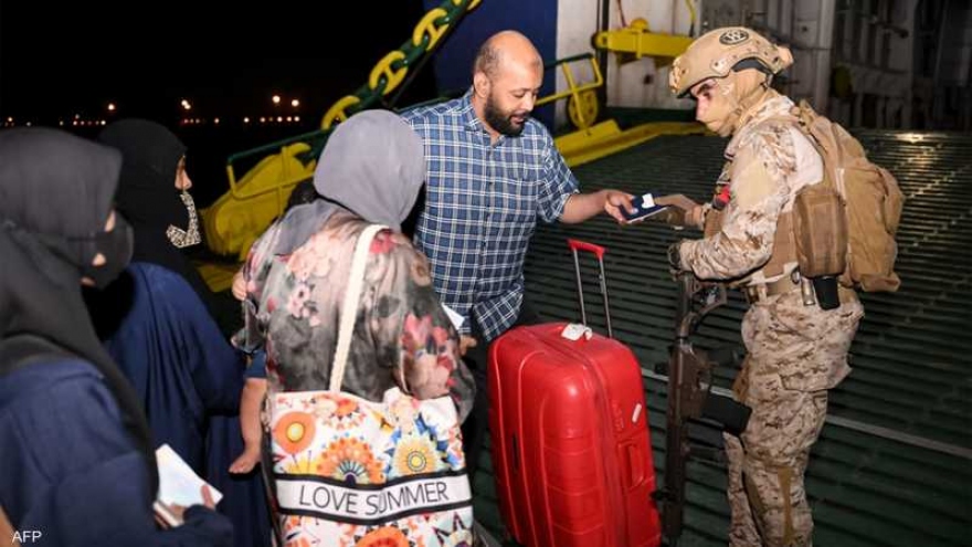 Các quốc gia gấp rút sơ tán công dân khỏi Sudan