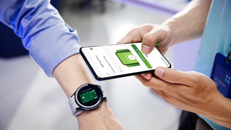 Vietcombank ra mắt giải pháp thanh toán VCB Tap to Phone, ứng dụng công nghệ SoftPOS