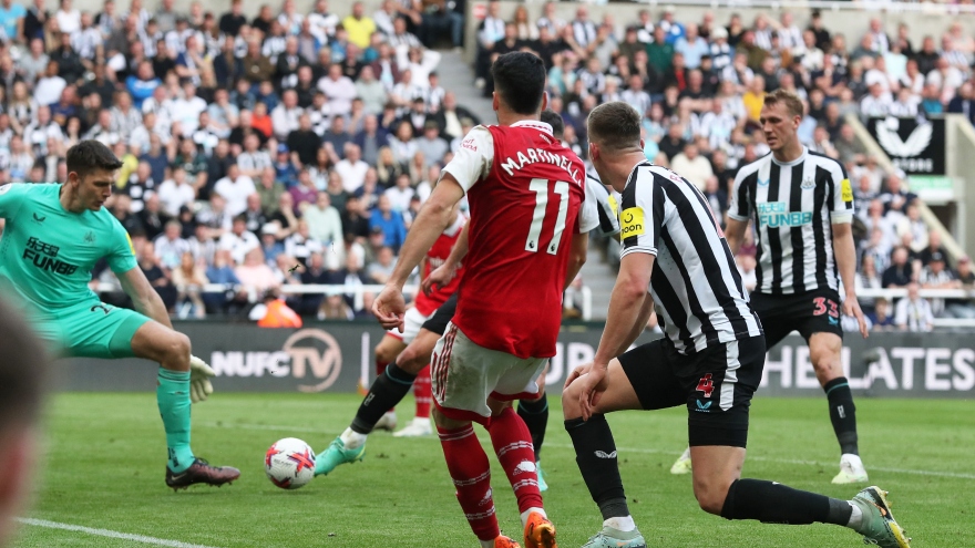Kết quả Ngoại hạng Anh 8/5: "Vượt ải" Newcastle, Arsenal tiếp tục bám đuổi Man City