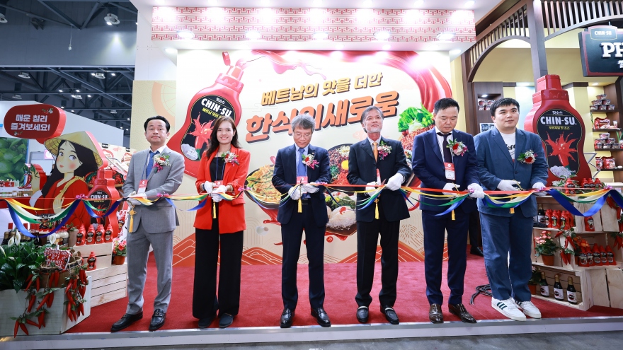 Chin-su gây ấn tượng với Bộ gia vị và Phở tại sự kiện ẩm thực quốc tế Seoul Food 2023