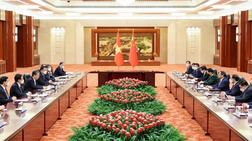 Thủ tướng Phạm Minh Chính hội kiến Ủy viên trưởng Nhân đại toàn quốc Trung Quốc