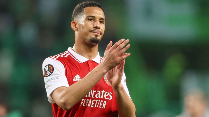 Arsenal gia hạn hợp đồng với William Saliba thêm 4 năm