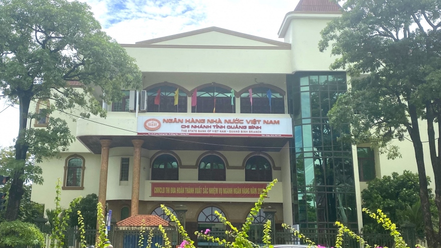 Giám đốc Ngân hàng Nhà nước chi nhánh Quảng Bình xin nghỉ hưu trước tuổi