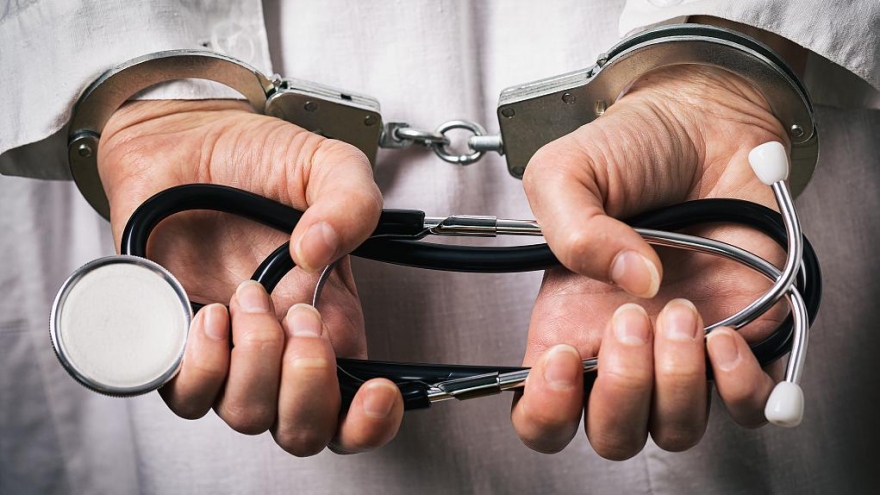 176 bí thư đảng ủy hoặc giám đốc bệnh viện ở Trung Quốc bị điều tra tham nhũng