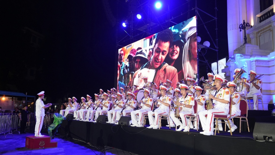 “Đàn chim Việt” - Đêm nhạc hoành tráng, xúc động tôn vinh nhạc sỹ Văn Cao