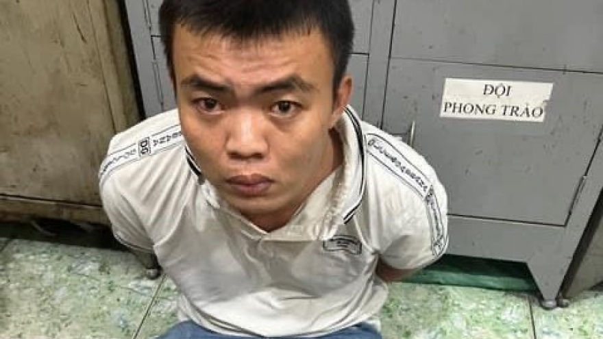 Công an TP. HCM bắt kẻ cầm dao cướp tiền cửa hàng tiện lợi