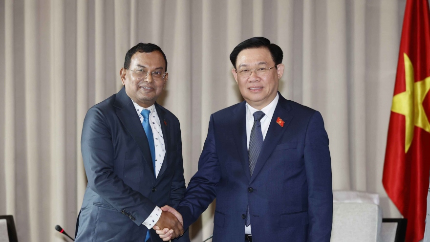 Chủ tịch Quốc hội tiếp lãnh đạo các Phòng Thương mại và Công nghiệp Bangladesh