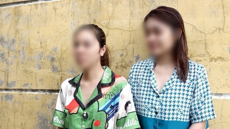 Bắt 2 cô gái cưỡng đoạt tài sản của "con nợ"