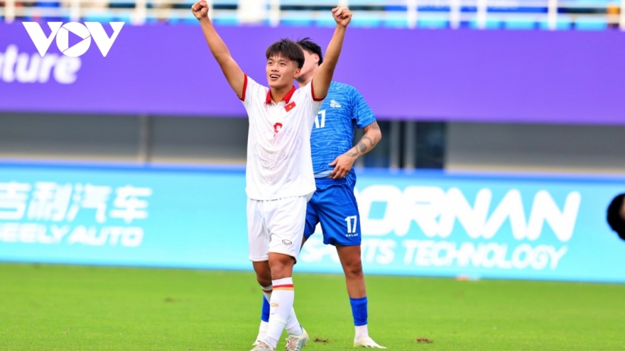 Olympic Việt Nam 4-2 Olympic Mông Cổ: Chạy đà cho thử thách thực sự
