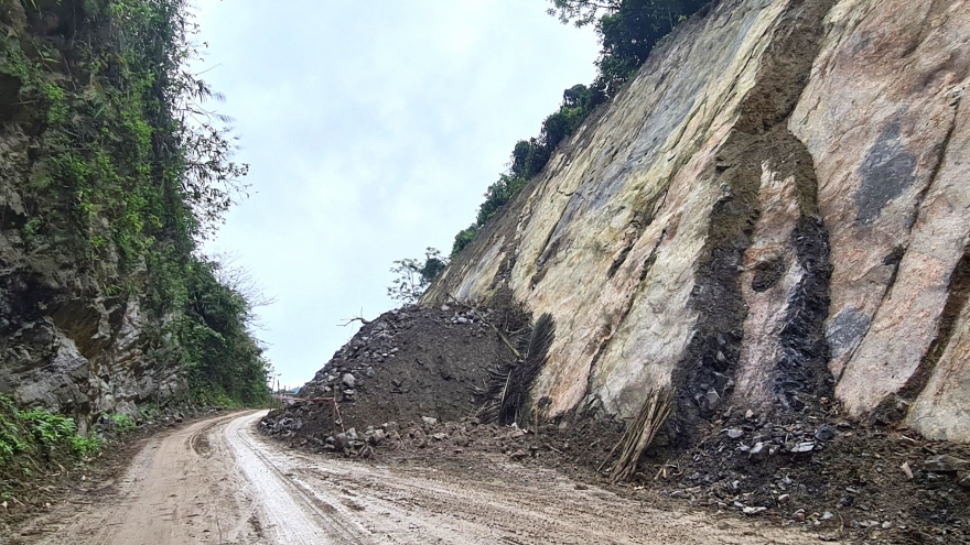 Quảng Bình cảnh báo 85 vị trí nguy cơ sạt lở núi trong mùa mưa bão