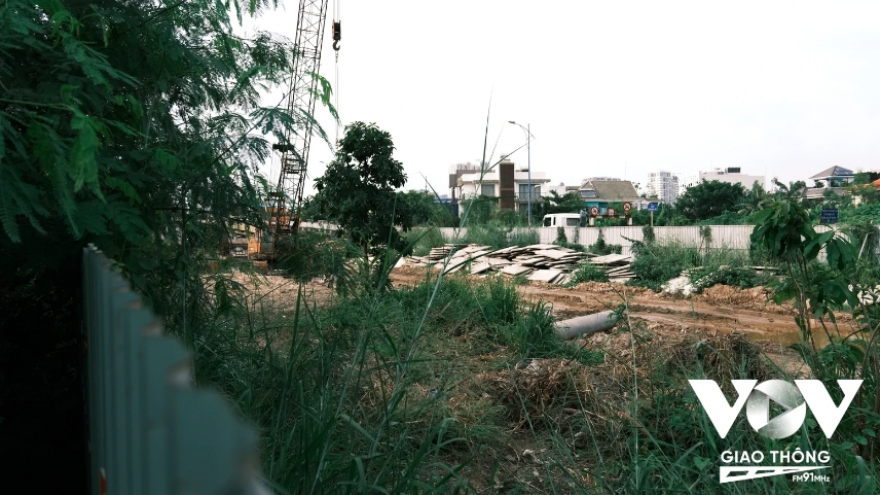 TP.HCM: Dự án mở rộng đường Đồng Văn Cống 2 năm chưa hoàn thành gây bức xúc