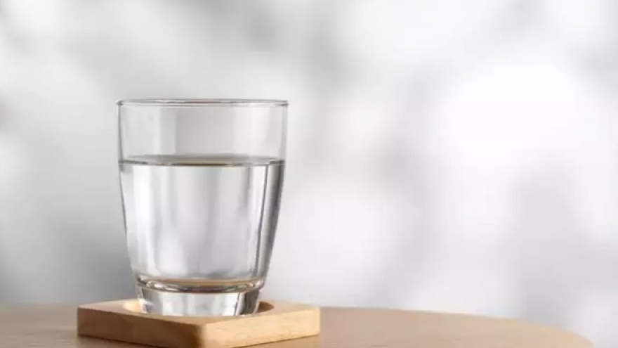 Điều gì xảy ra khi bạn uống nước kèm những thực phẩm này