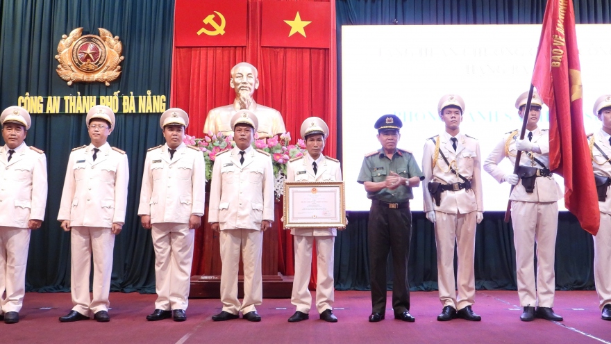 Phá đường dây đánh bạc gần 500 tỷ đồng, đơn vị phá án được nhận Huân chương