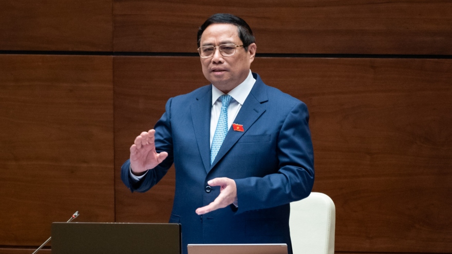 Thủ tướng: Tiếp tục tiết kiệm các khoản chi để đảm bảo chi lương