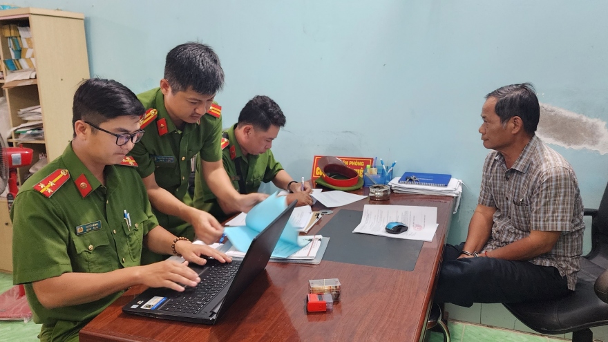 Bắt giam Trưởng văn phòng công chứng thiếu trách nhiệm gây hậu quả nghiêm trọng