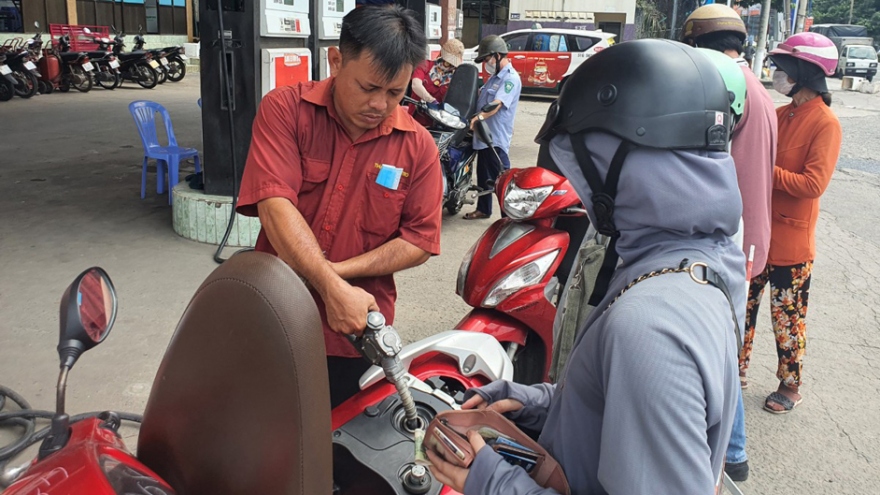 Nghị định 80 về kinh doanh xăng dầu: Doanh nghiệp vừa mừng vừa lo!