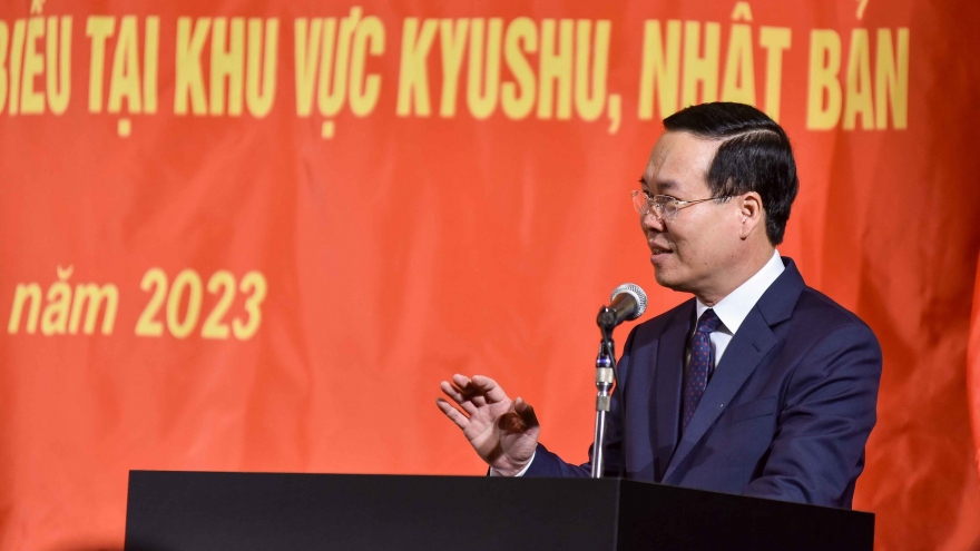 Chủ tịch nước gặp gỡ đại diện các hội, đoàn người Việt Nam tại Kyushu (Nhật Bản)