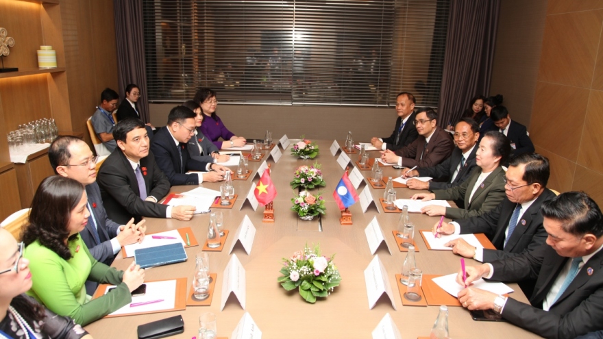 Việt Nam và Lào tăng cường hơn nữa trong các hoạt động hợp tác văn hóa, giáo dục