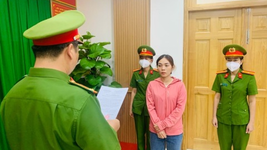 Khởi tố 3 nhân viên ngân hàng rút ruột 3,5 tỷ đồng