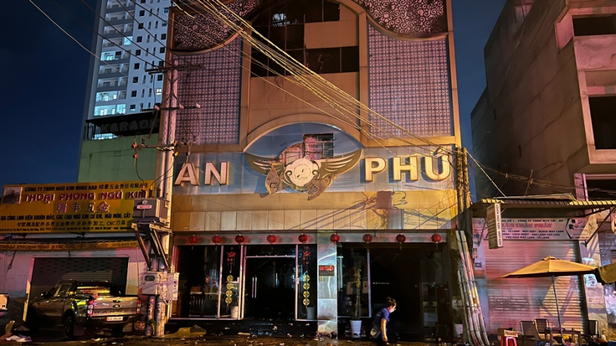 Nhiều sai phạm trong vụ cháy quán karaoke làm 32 người chết ở Bình Dương